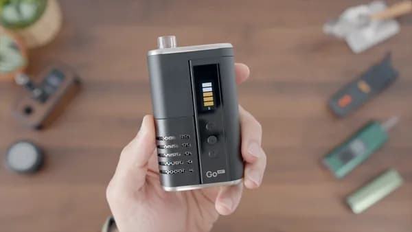 Vaporizador portátil na mão